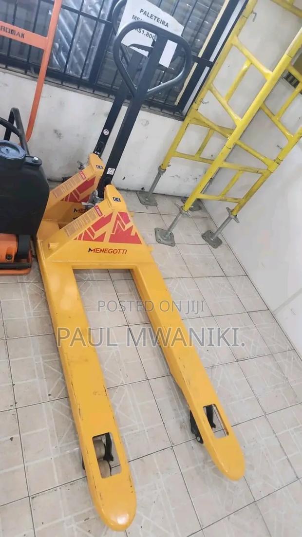 Hand Pallet Trolley - thumbnail 2