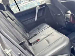 Toyota Land Cruiser Prado 2018 Gray