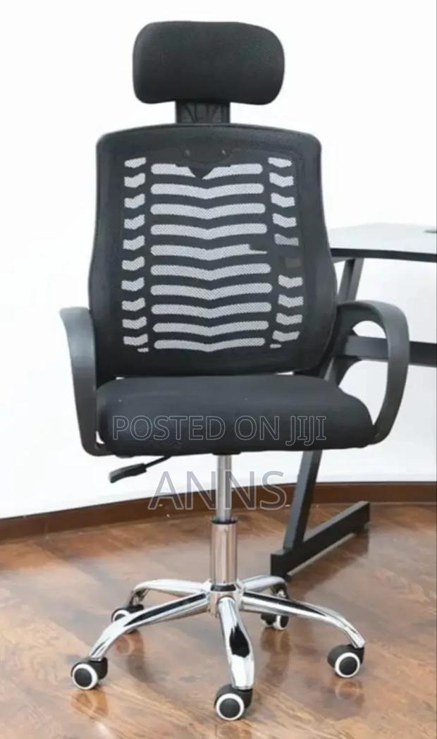 Mesh Office Chair With Headrest - main view