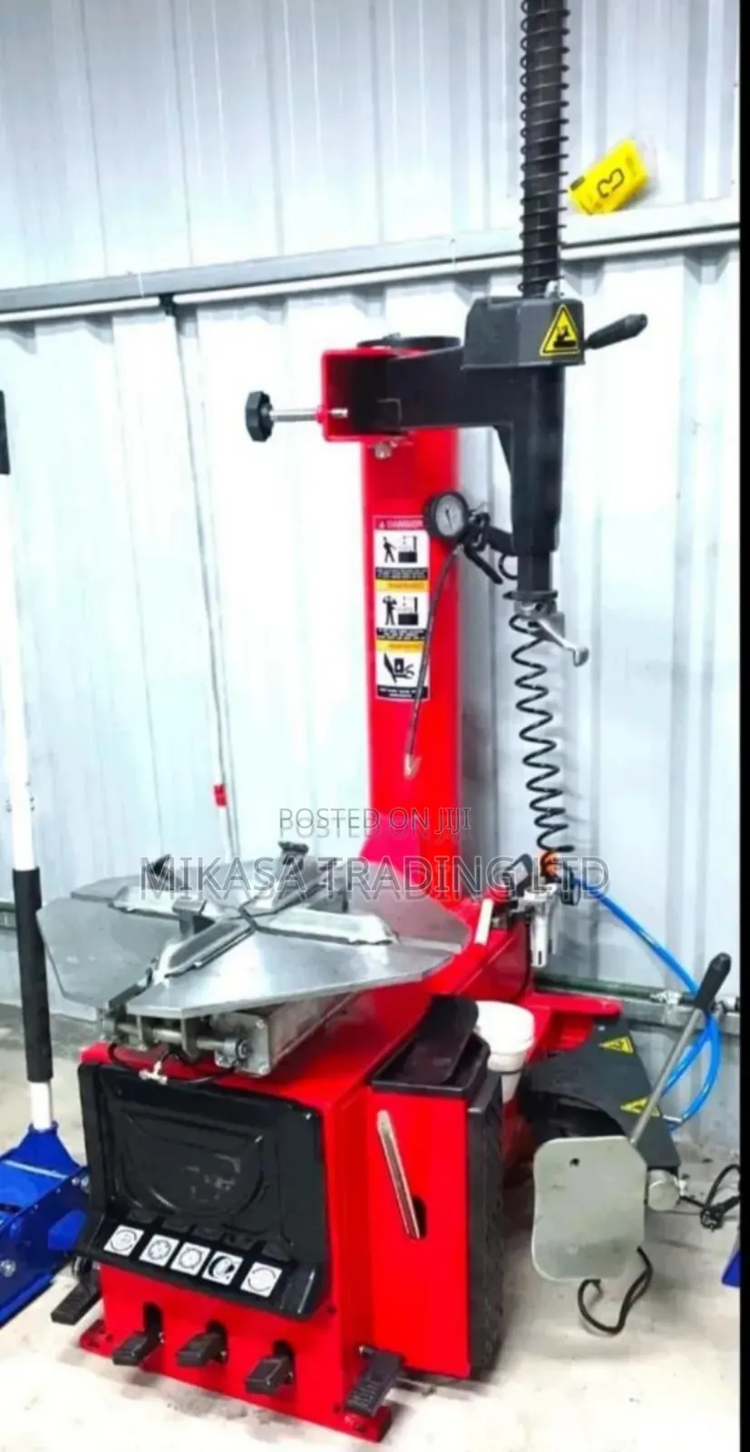 Automatic Tyre Changer