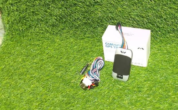 Advanced GPS Tracking Device for Vehicles and Motorbikes