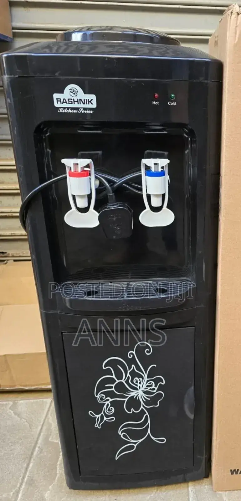 Rashnik Hot and Cold Black Water Dispenser