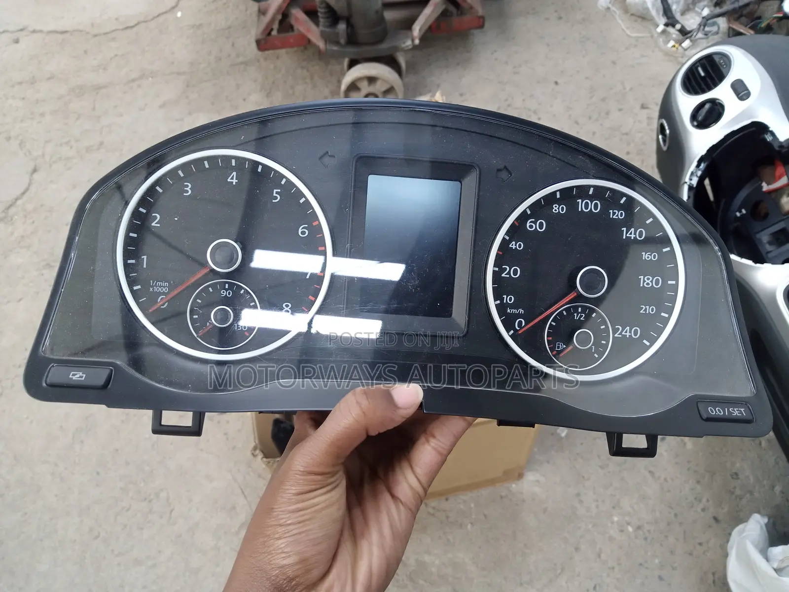 Volkswagen Tiguan Speedometer