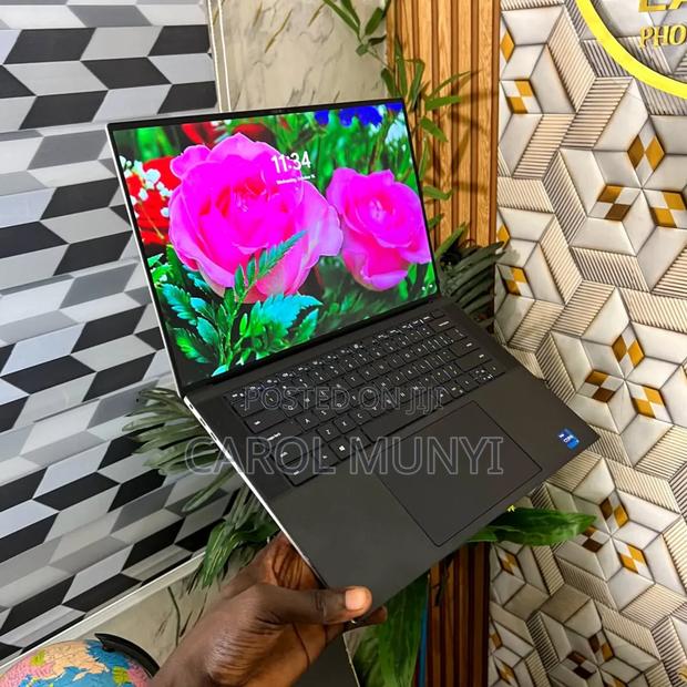 New Laptop Dell XPS 13 8GB Intel Core i5 SSD 256GB - main view