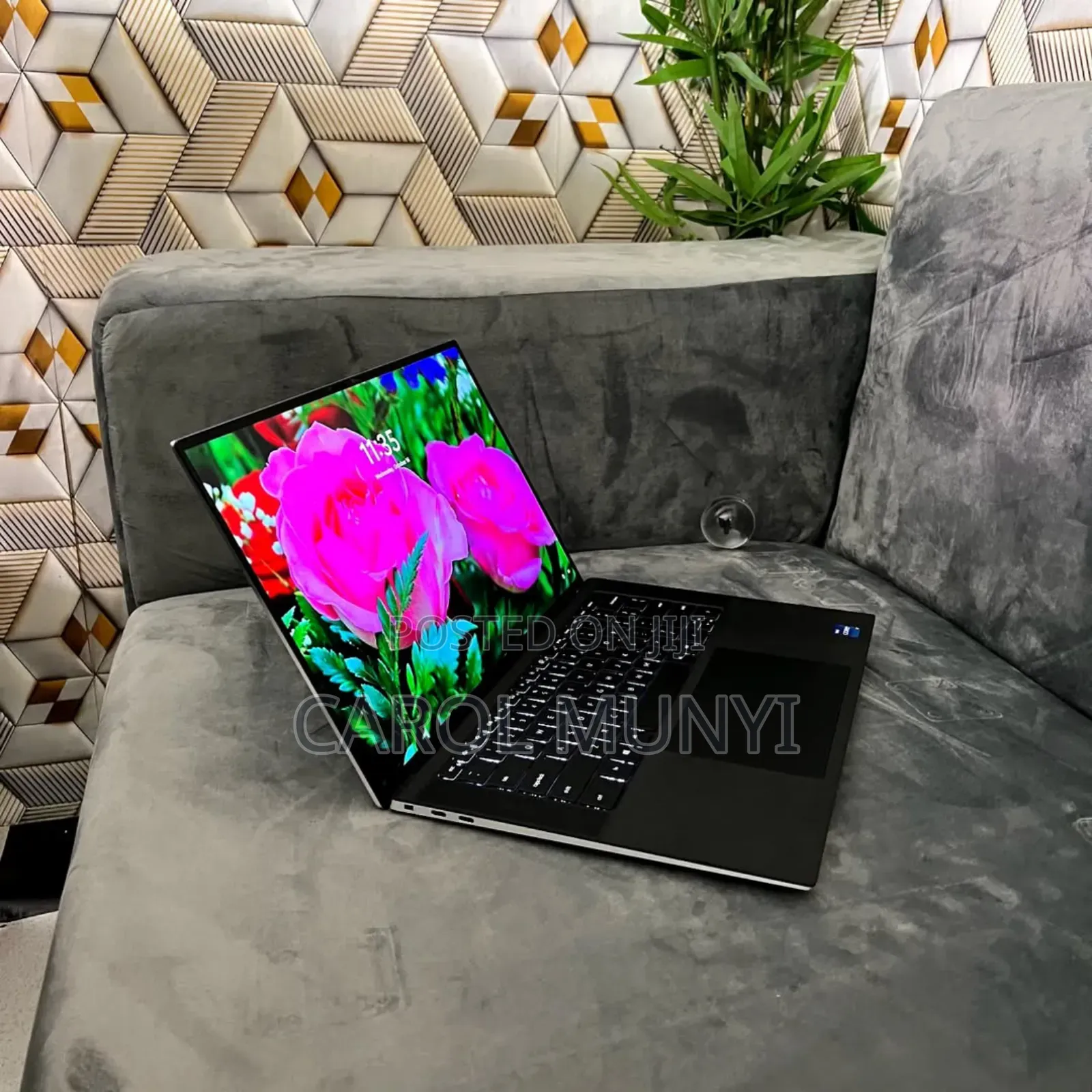 New Laptop Dell XPS 13 8GB Intel Core i5 SSD 256GB
