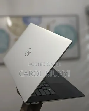 New Laptop Dell XPS 13 9365 8GB Intel Core i5 SSD 256GB