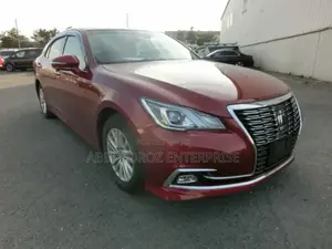 Toyota Crown 2017 Burgundy