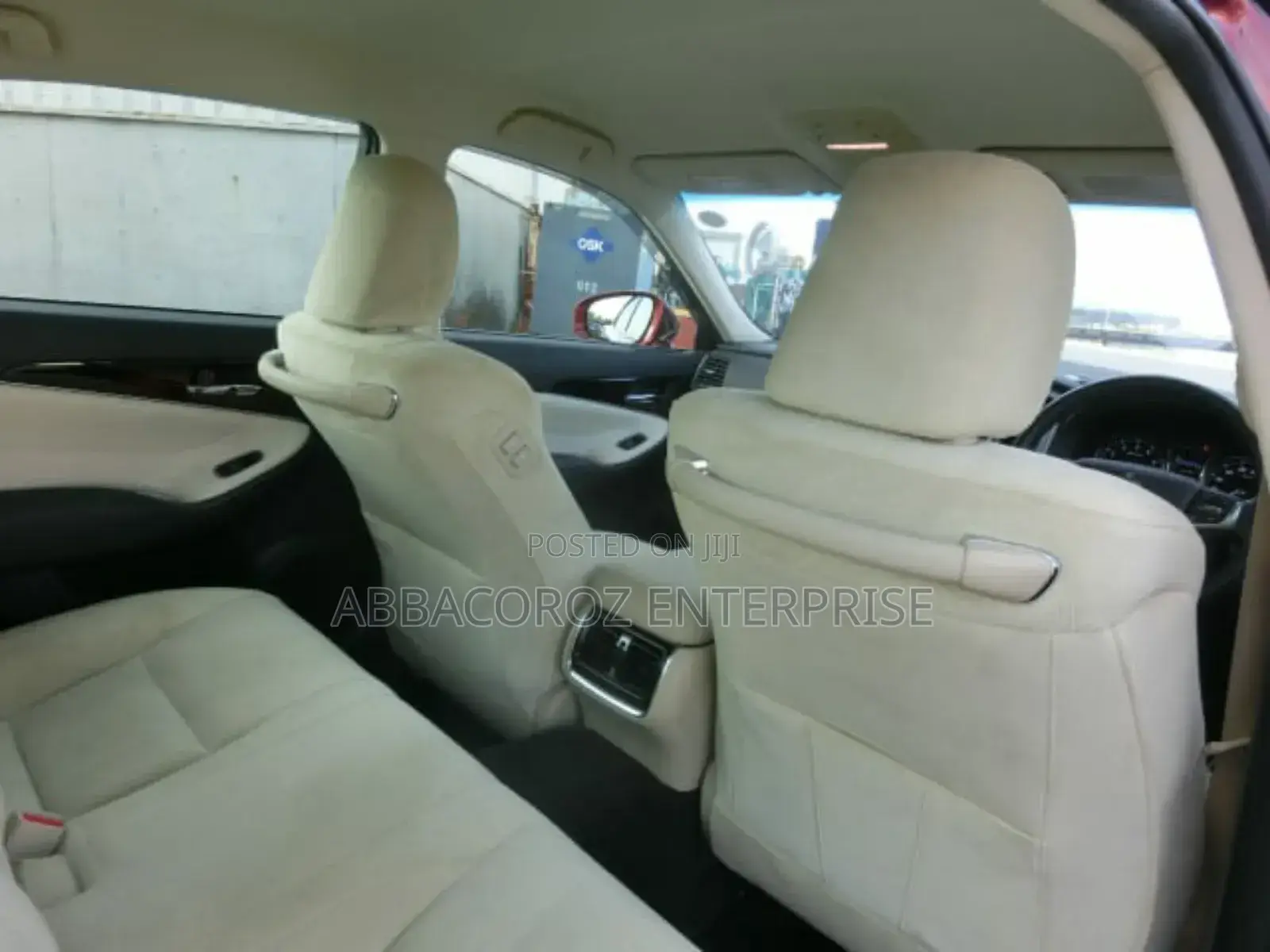 Toyota Crown 2017 Burgundy