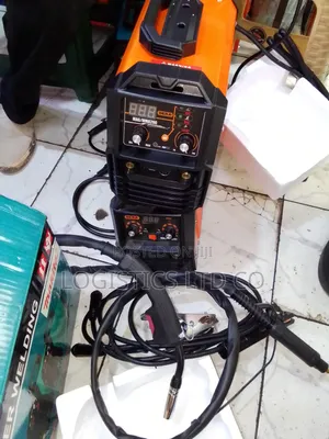 Dera 2 in 1 Arc and Mig Welding Machine 200 Mma