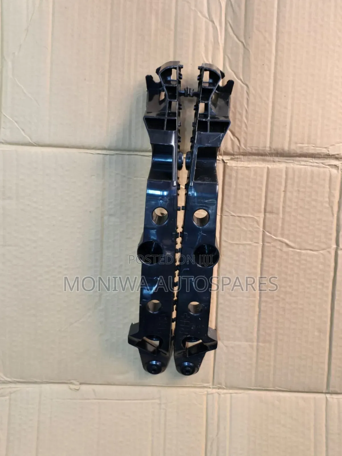 Bumper Slide Nissan Juke Rear