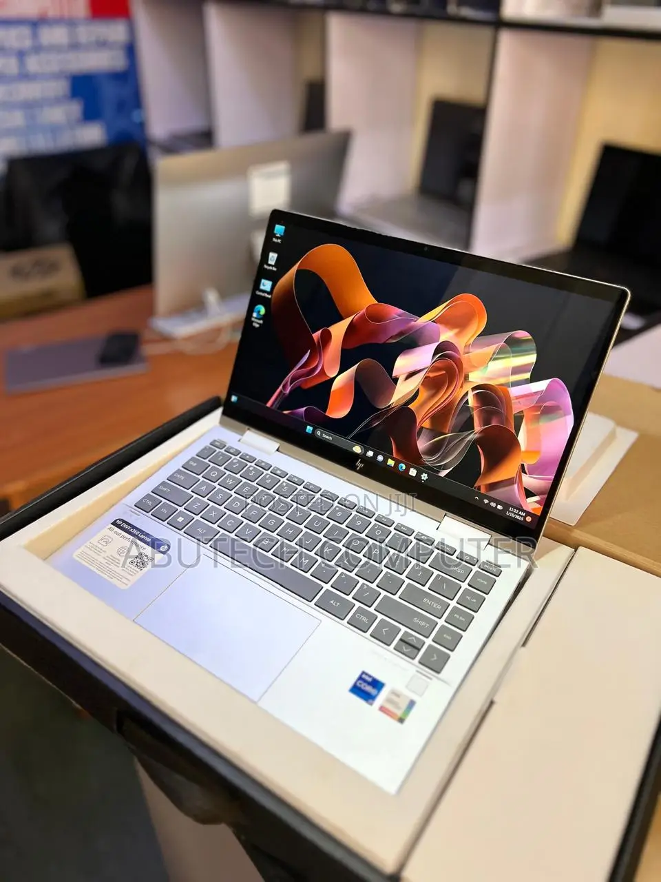 New Laptop HP Envy 14 16GB Intel Core I7 SSD 1T