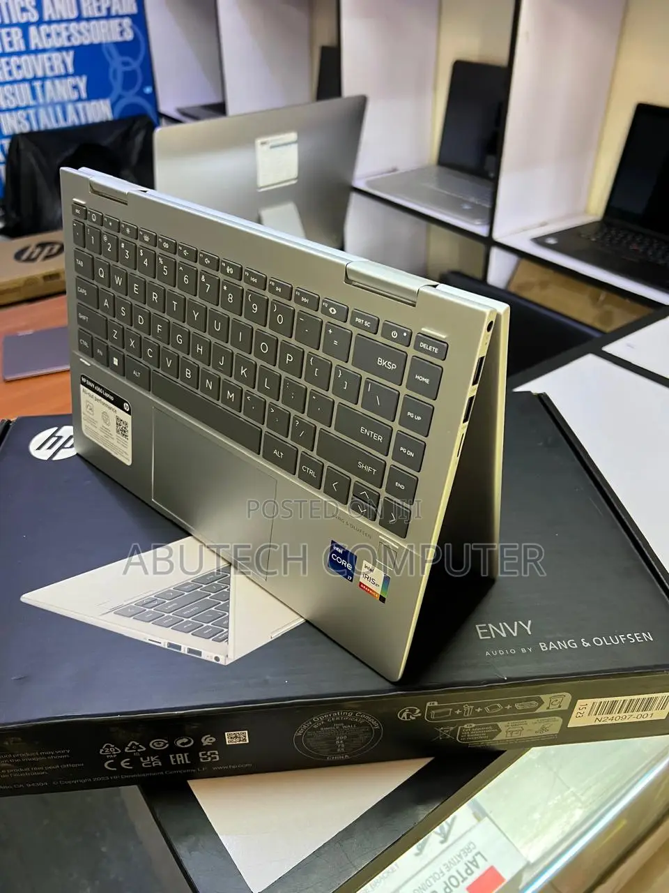 New Laptop HP Envy 14 16GB Intel Core I7 SSD 1T