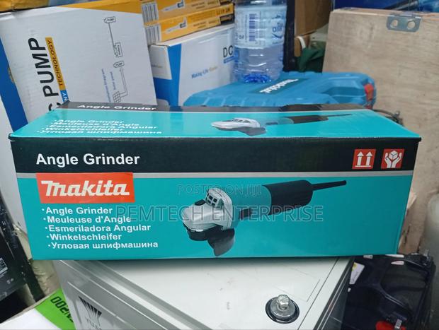 4.5" Makita Angle Grinder - thumbnail 2