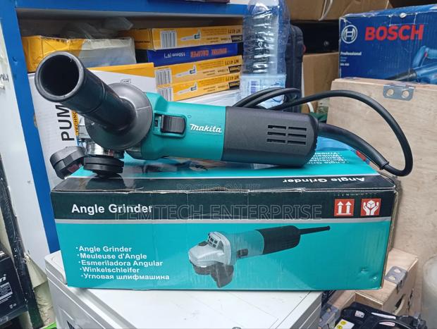 4.5" Makita Angle Grinder - thumbnail 3
