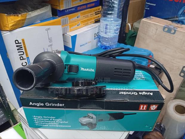 4.5" Makita Angle Grinder - thumbnail 4