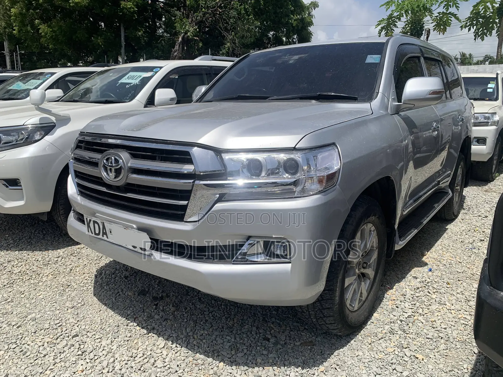 Toyota Land Cruiser 4.6 V8 ZX 2015 Gray