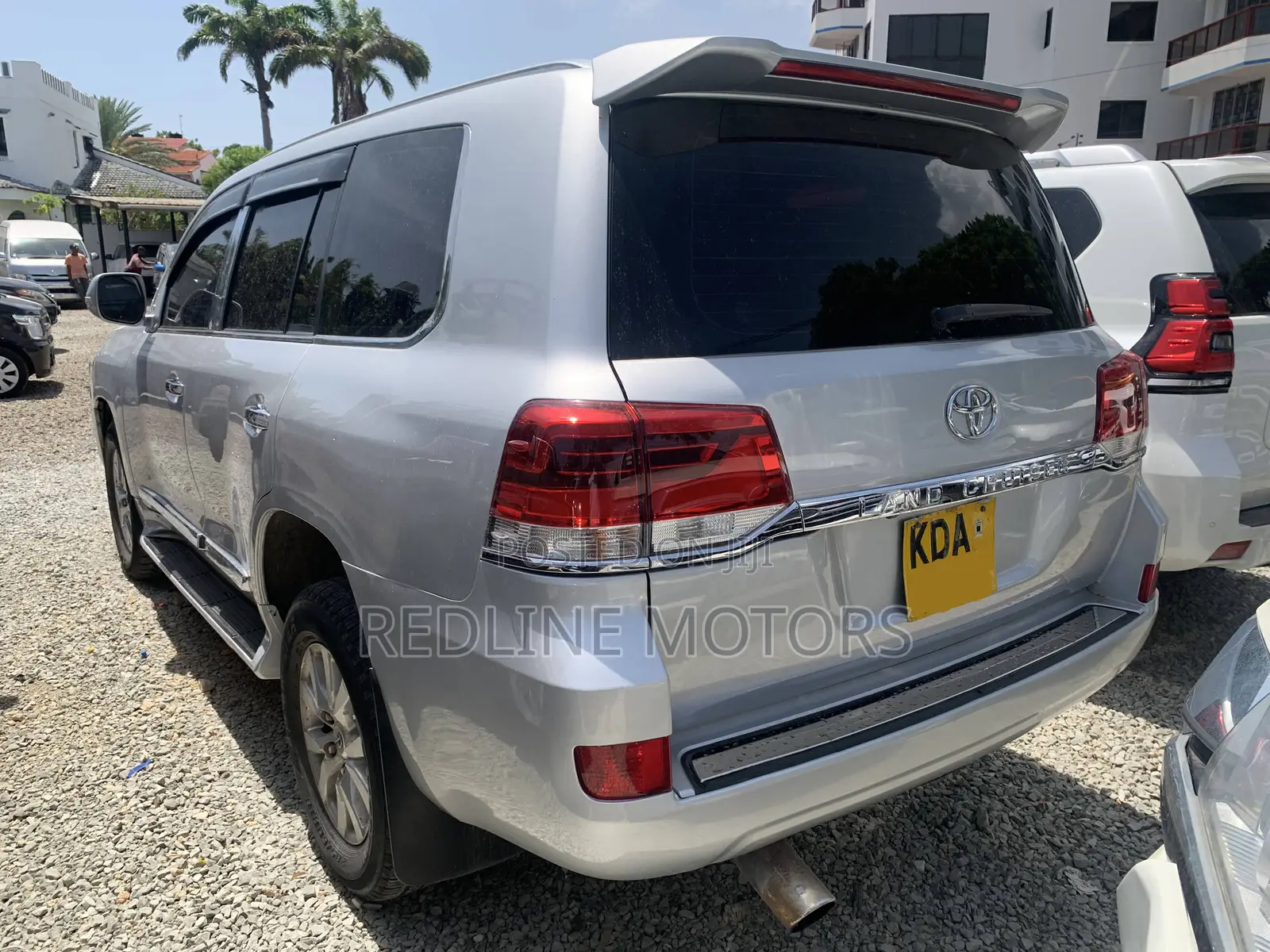 Toyota Land Cruiser 4.6 V8 ZX 2015 Gray