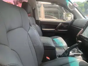 Toyota Land Cruiser 4.6 V8 ZX 2015 Gray