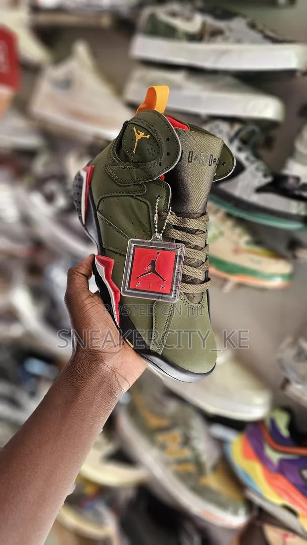 Air JORDAN 7 - thumbnail 3