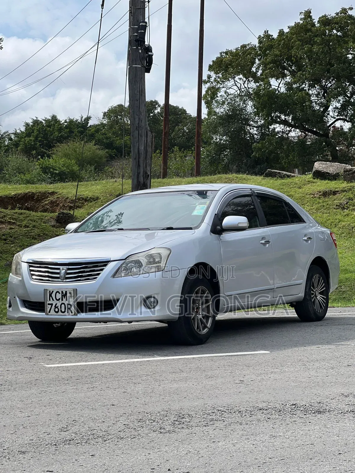 Toyota Premio 2013 Silver