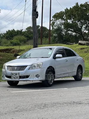 Toyota Premio 2013 Silver