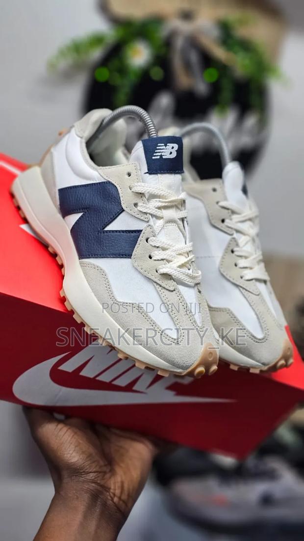 New Balance 327 - thumbnail 9