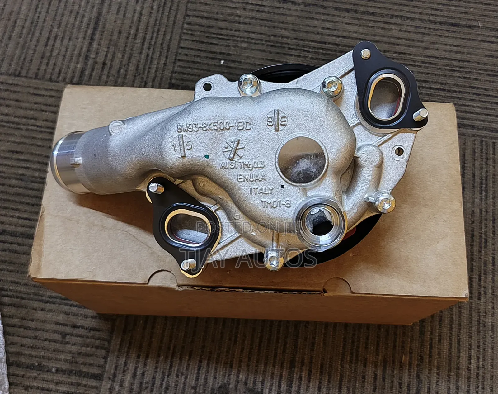 Land Rover LR4 Sport Range Rover Jaguar WATER PUMP LR097165