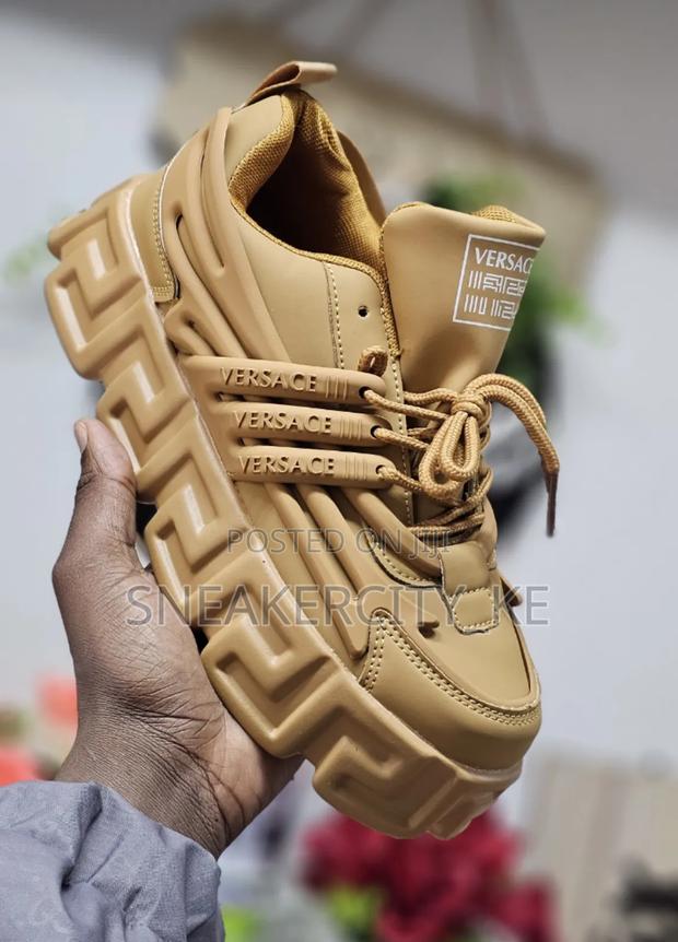 Versace Sneakers - thumbnail 3