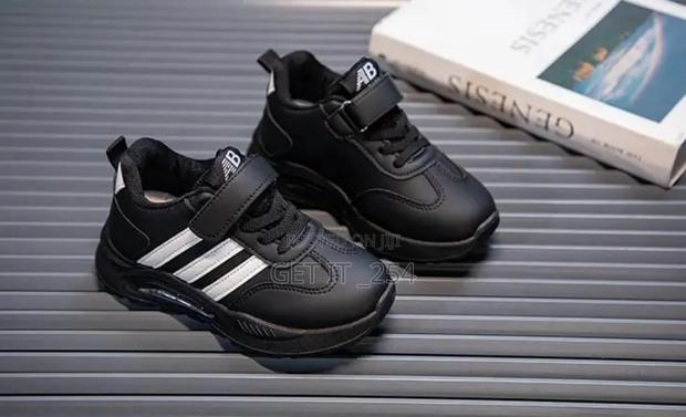 Kid's Elegant Sneakers 

Size: 26,27,29,31,32,33,35, - thumbnail 6