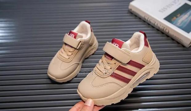 Kid's Elegant Sneakers 

Size: 26,27,29,31,32,33,35, - thumbnail 7