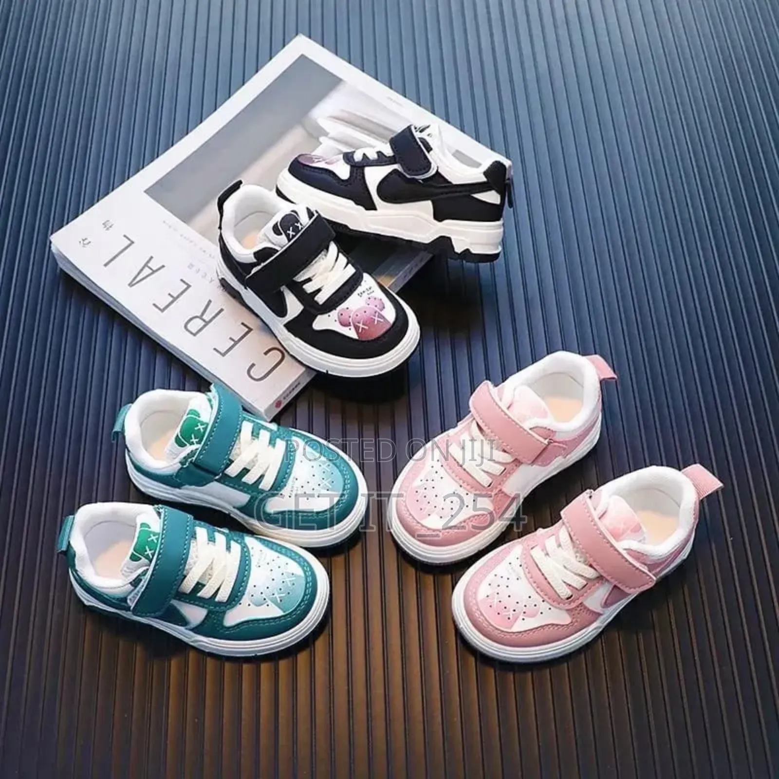 Kid's Elegant Sneakers
Size 30,35,36,37
Black