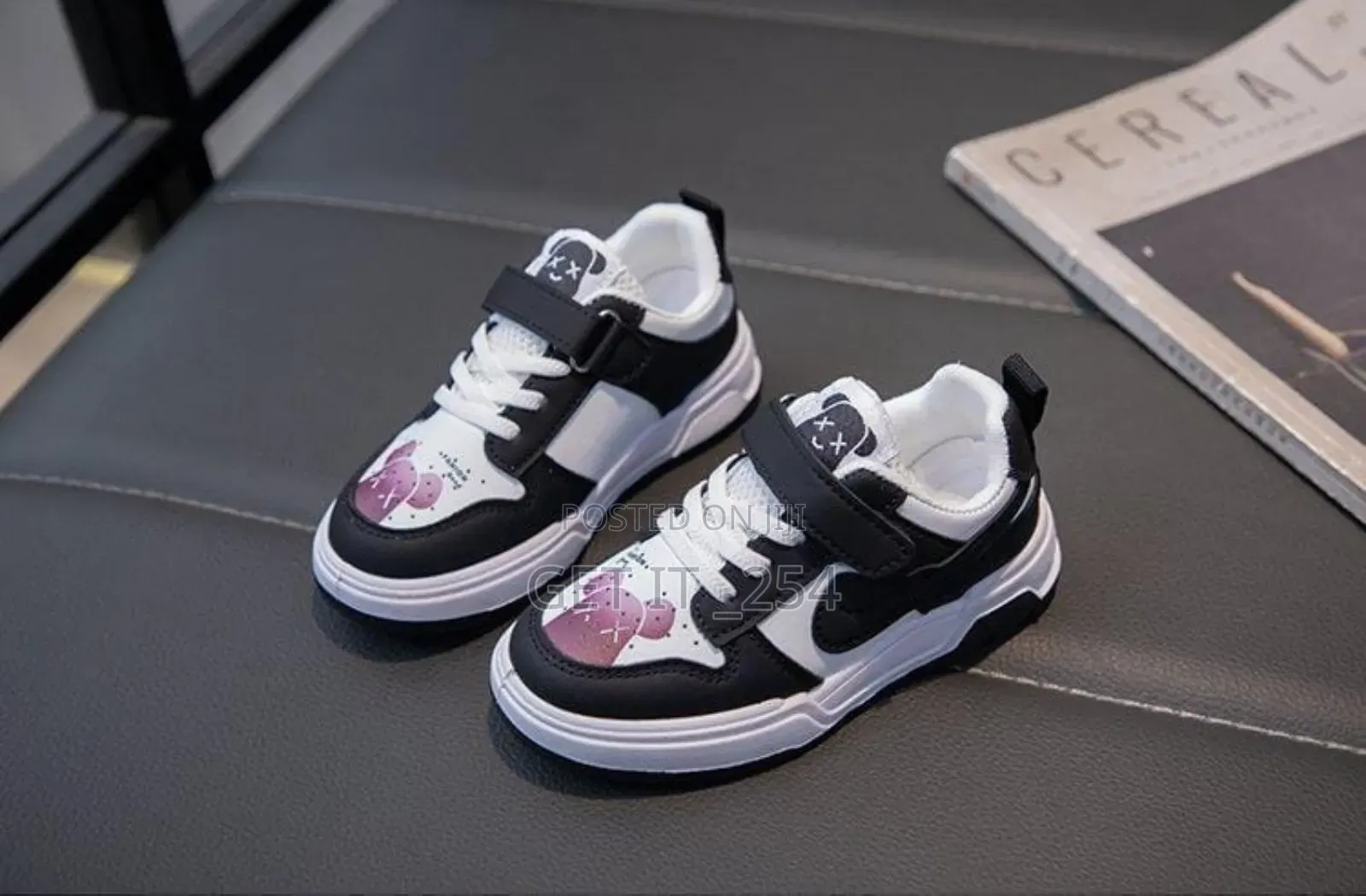 Kid's Elegant Sneakers
Size 30,35,36,37
Black