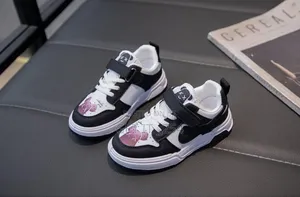 Kid's Elegant Sneakers
Size 30,35,36,37
Black
