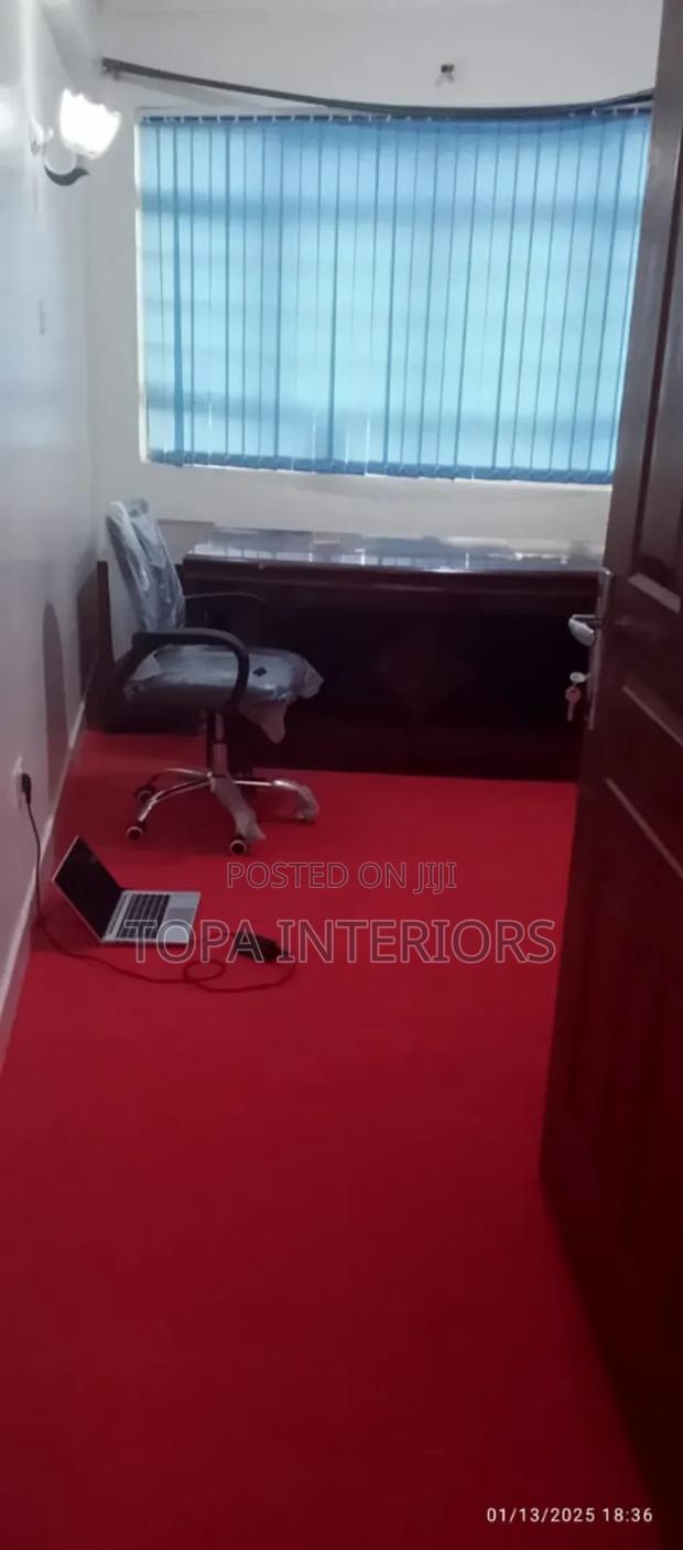 Studio Red Carpets Floor Decoration Wall to Wall Carpets