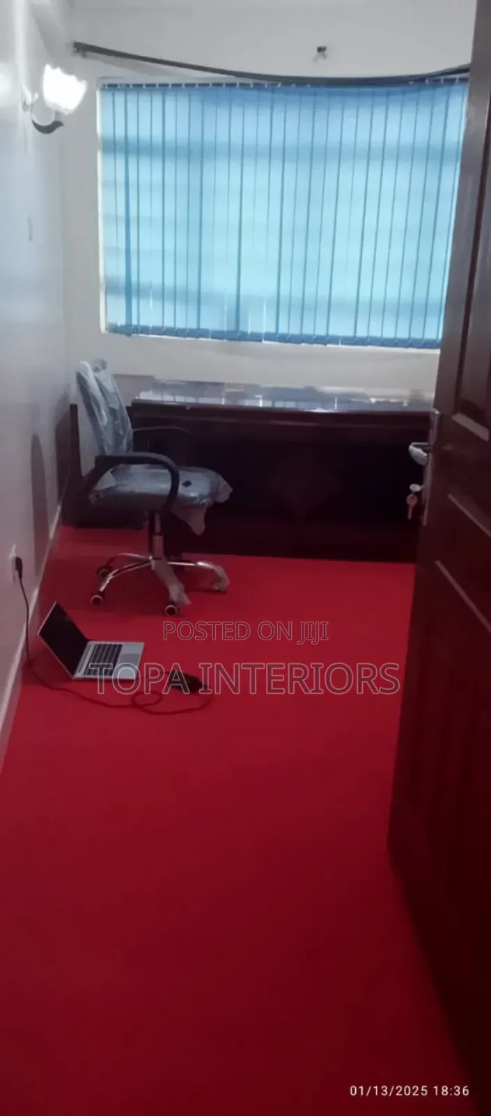 Studio Red Carpets Floor Decoration Wall to Wall Carpets