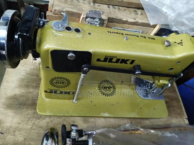 Sewing Machine / Juki Heavy Duty - main view