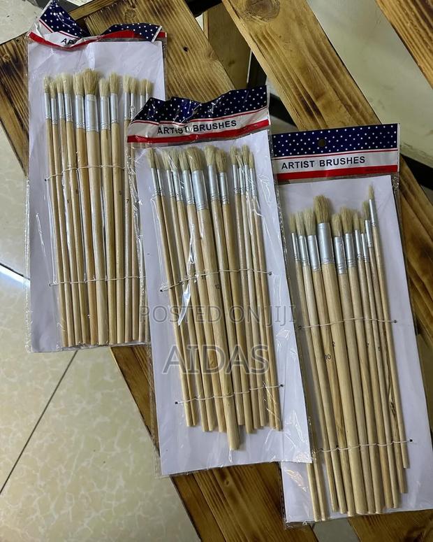 12 PCS Mixed Size Artist Wooden Brushes - main view