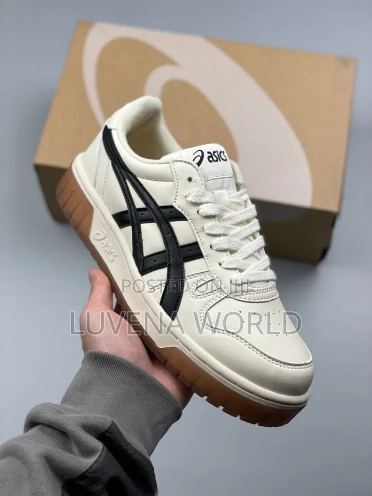 *Asics Onitsuka Sneakers