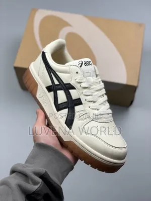 *Asics Onitsuka Sneakers