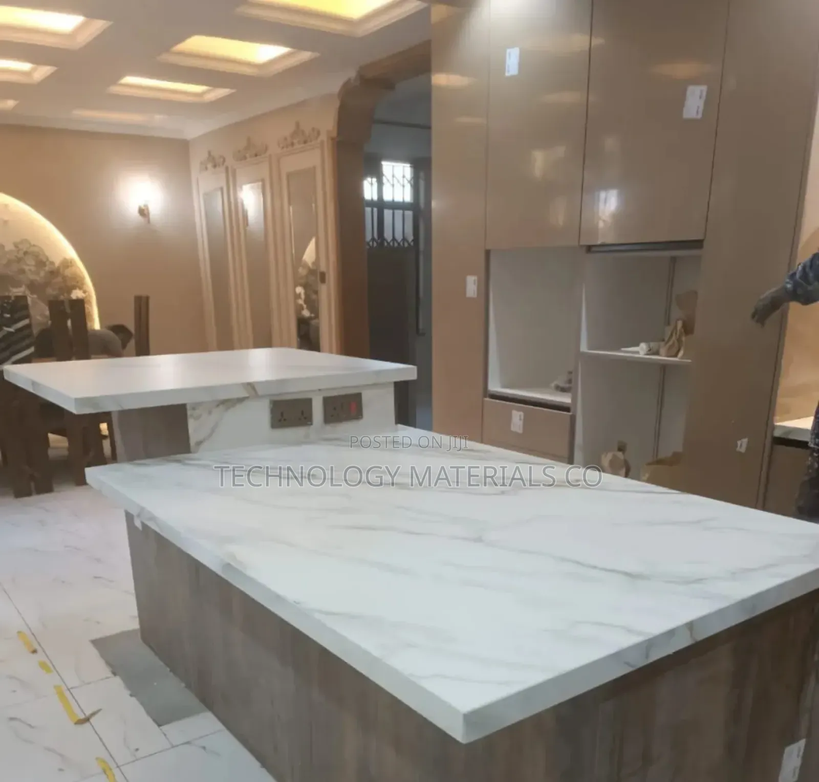 Sahara Gold Island Sintered Stone(3.2 Metres * 1.6 Metres)