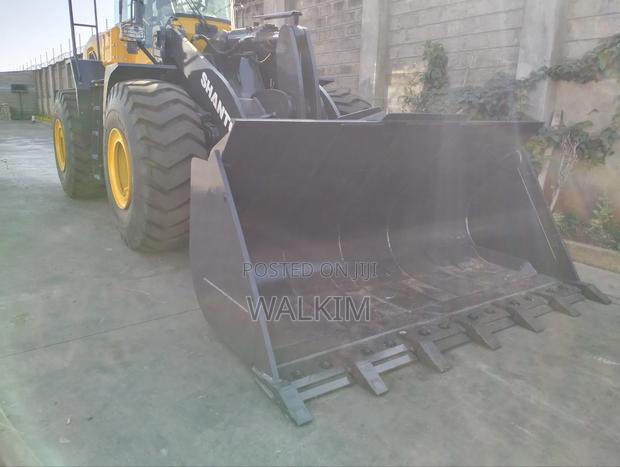 Shantui 6.5ton Heavy Duty Wheel Loader - thumbnail 7