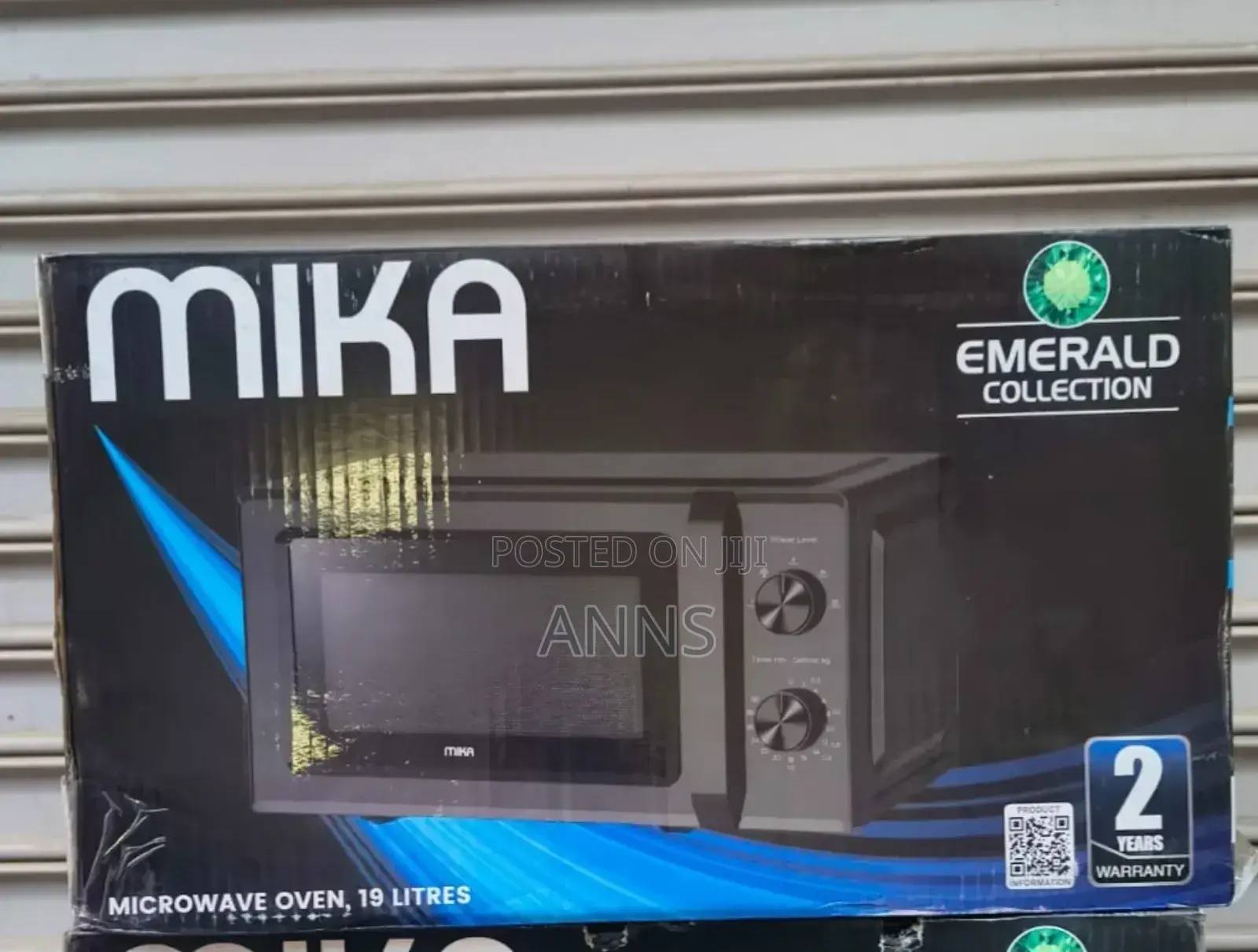 Mika 20L Manual Black Microwave Oven