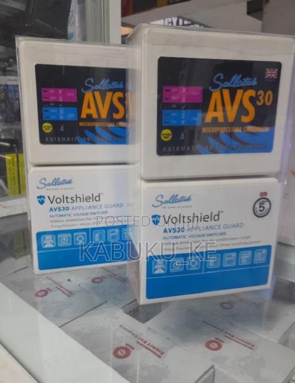 AVS 30 Sollatek Automatic Voltage Switcher 30 Amps