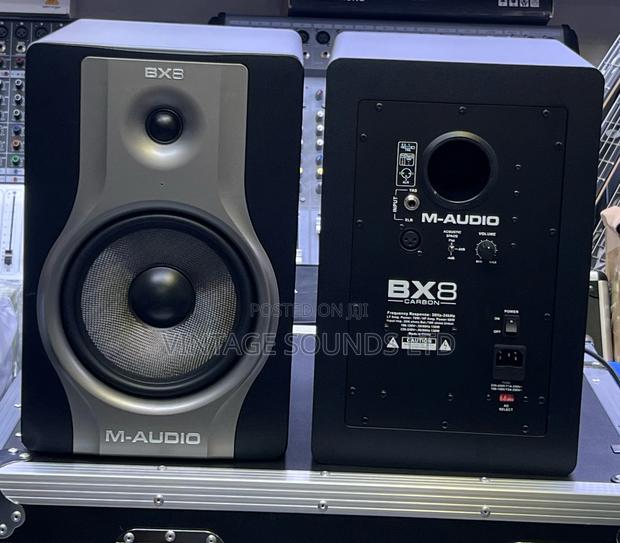 M Audio Bx8 Carbon Series Studio Monitors Speakers - thumbnail 2