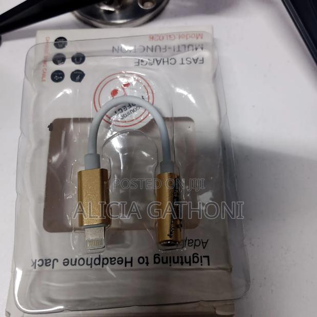 Lightening (iPhone) to AUX CORD - thumbnail 3