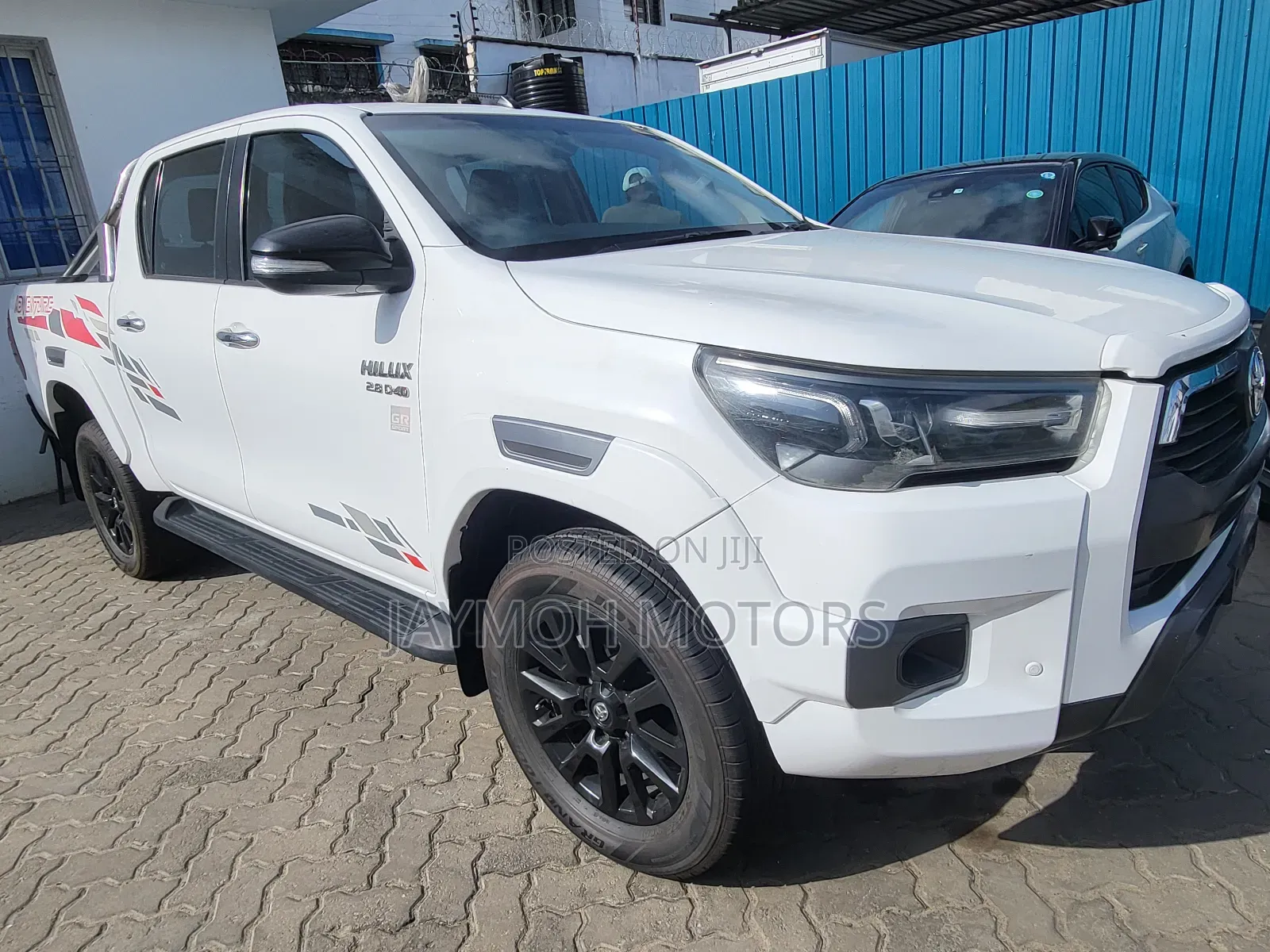 Toyota Hilux 2017 White
