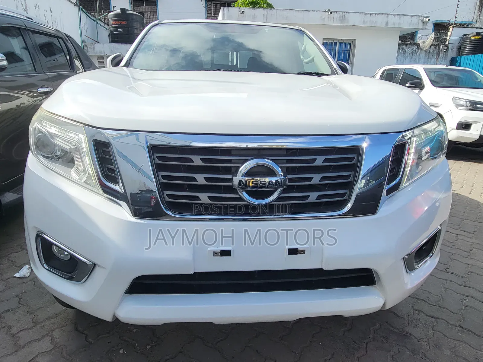 Nissan Navara 2017 White