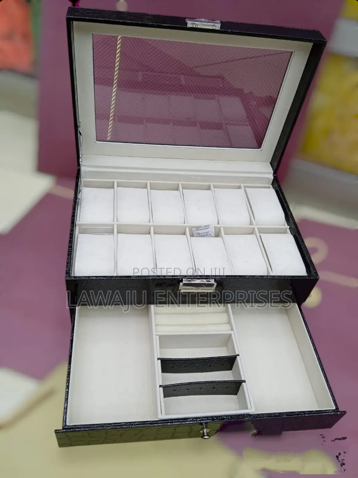 12 Slots Watch Organizer With Drawer