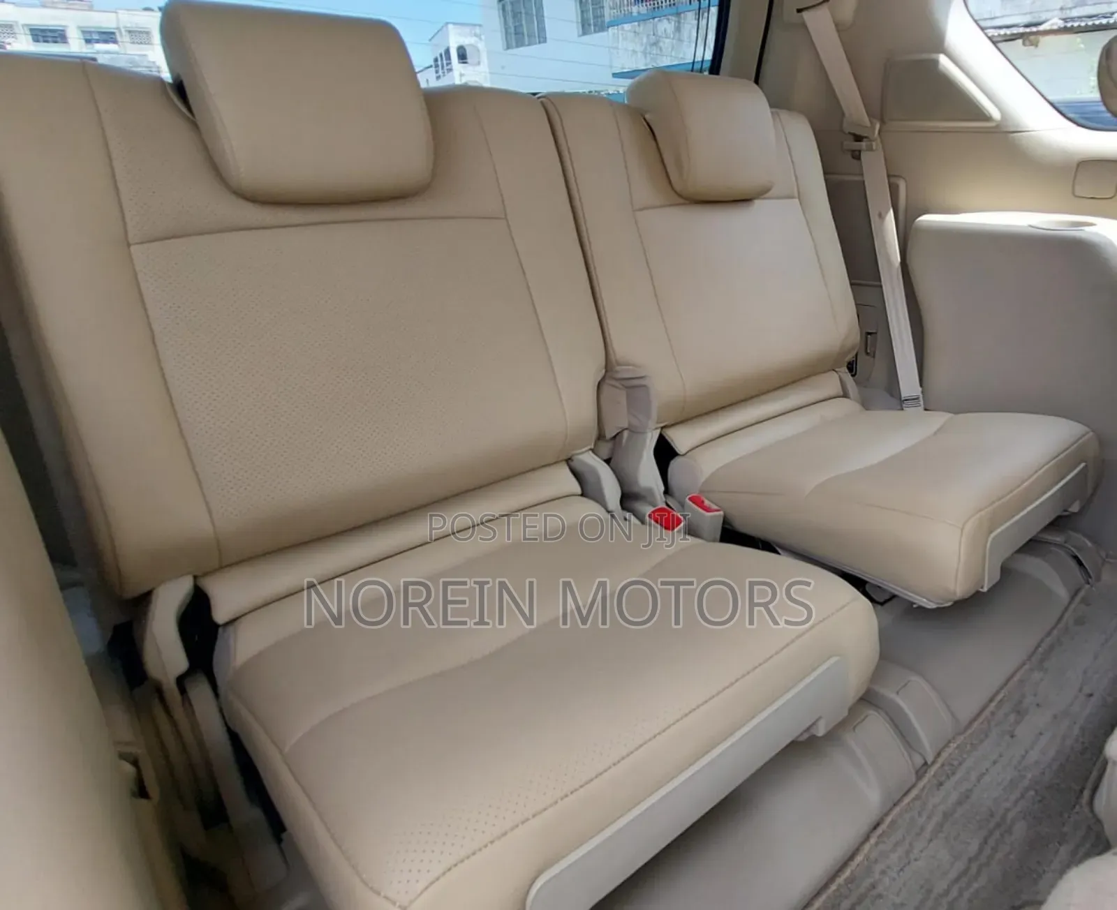 Toyota Land Cruiser Prado 2019 Off white