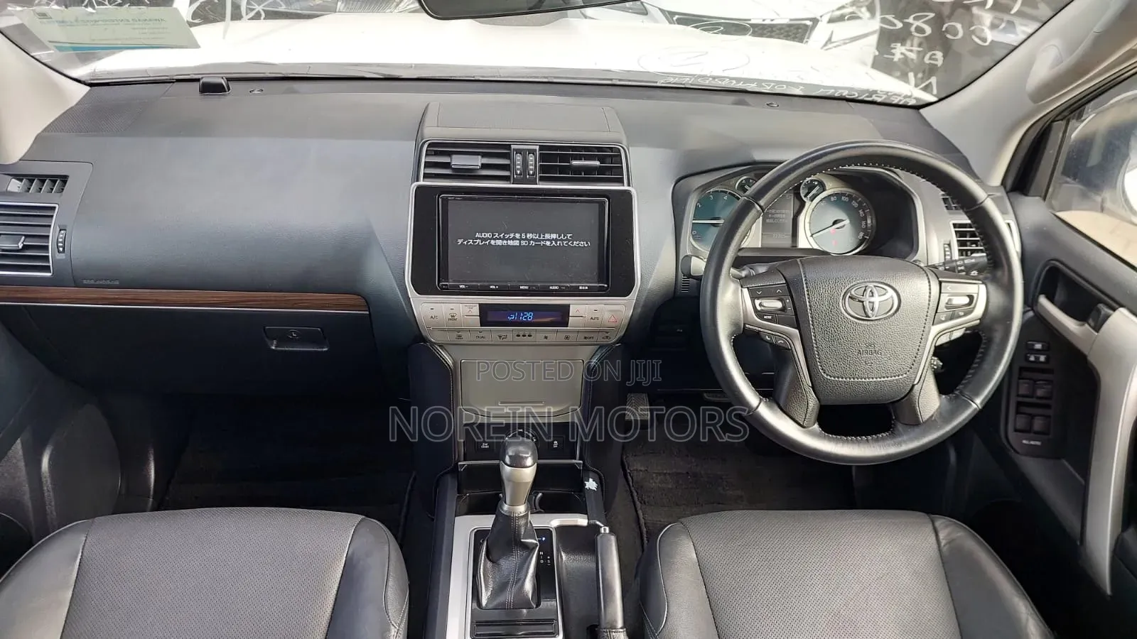 Toyota Land Cruiser Prado 2017 White